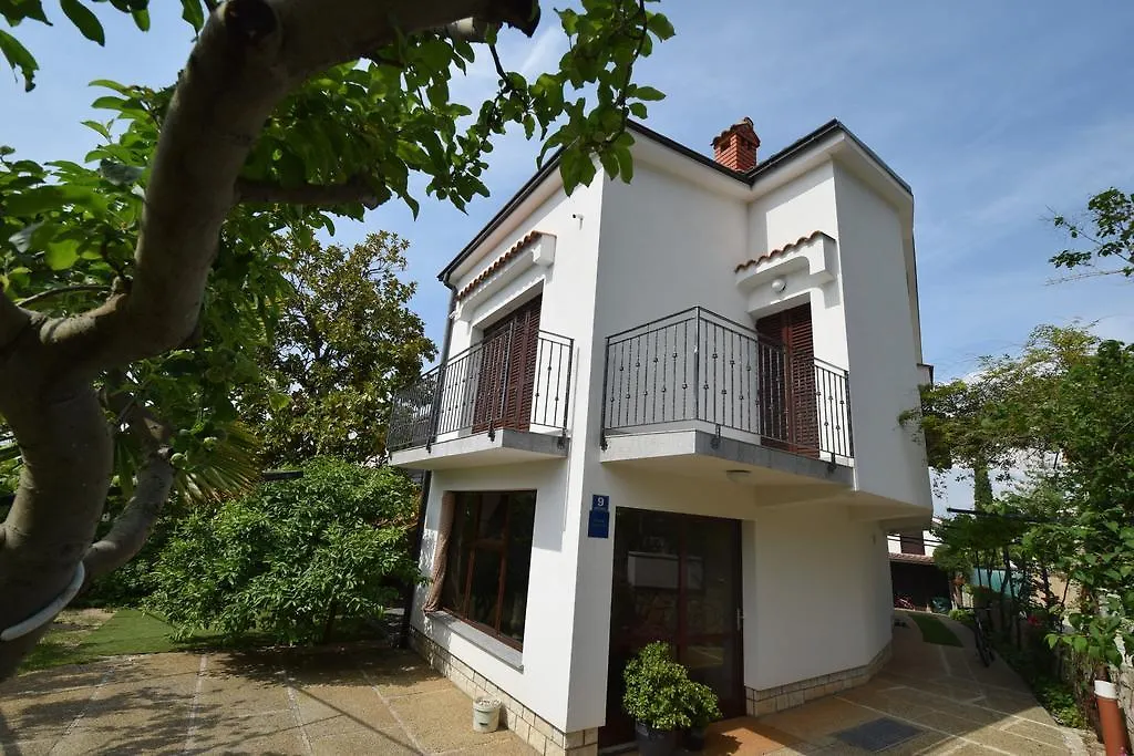 Apartment Mirjana Malinska