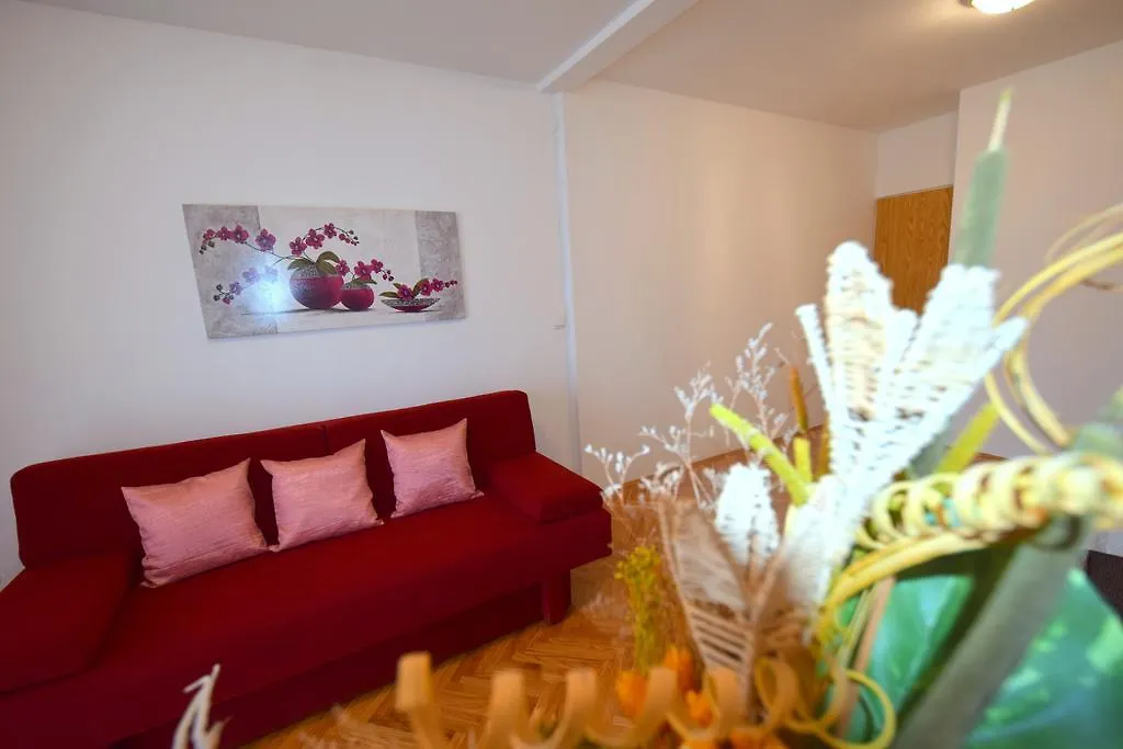 Apartment Mirjana Malinska 0*,