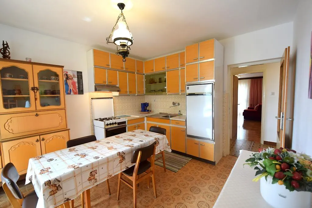 Apartment Mirjana Malinska Croatia