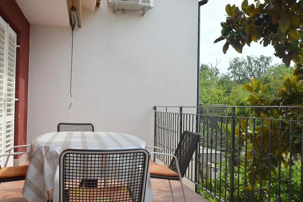 Apartment Mirjana Malinska Croatia